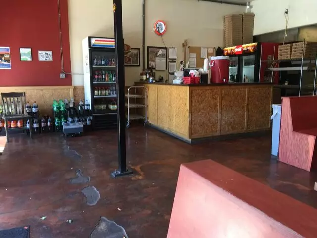 Austin’s Pizza - Far West