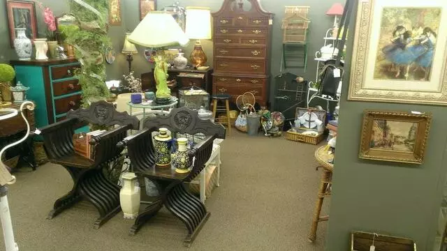 Antique Marketplace