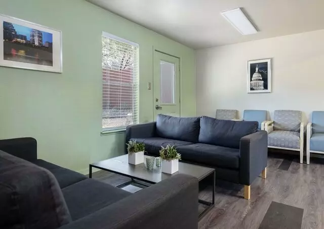 Phoenix House Live Oak
