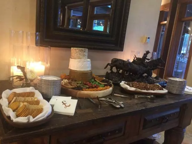 2 Dine 4 Fine Catering