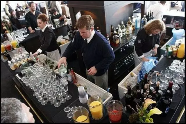 2 Dine 4 Fine Catering