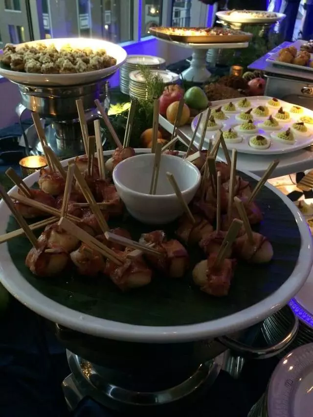 2 Dine 4 Fine Catering