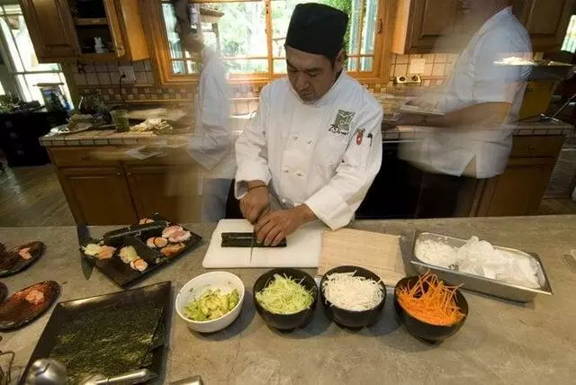2 Dine 4 Fine Catering