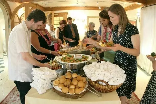 2 Dine 4 Fine Catering