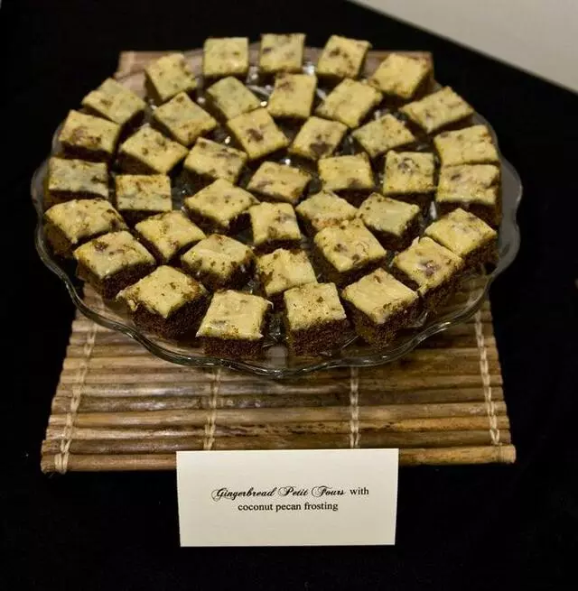 2 Dine 4 Fine Catering