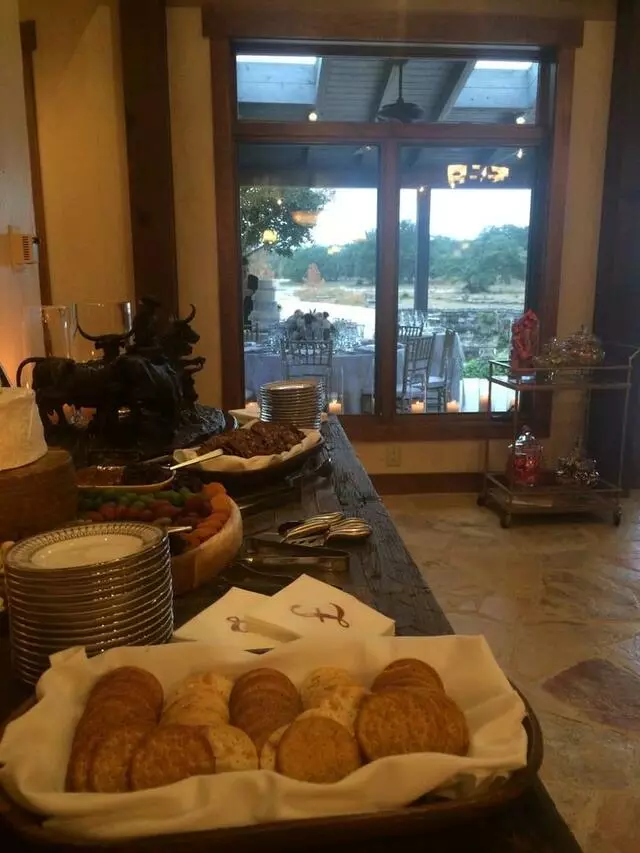 2 Dine 4 Fine Catering