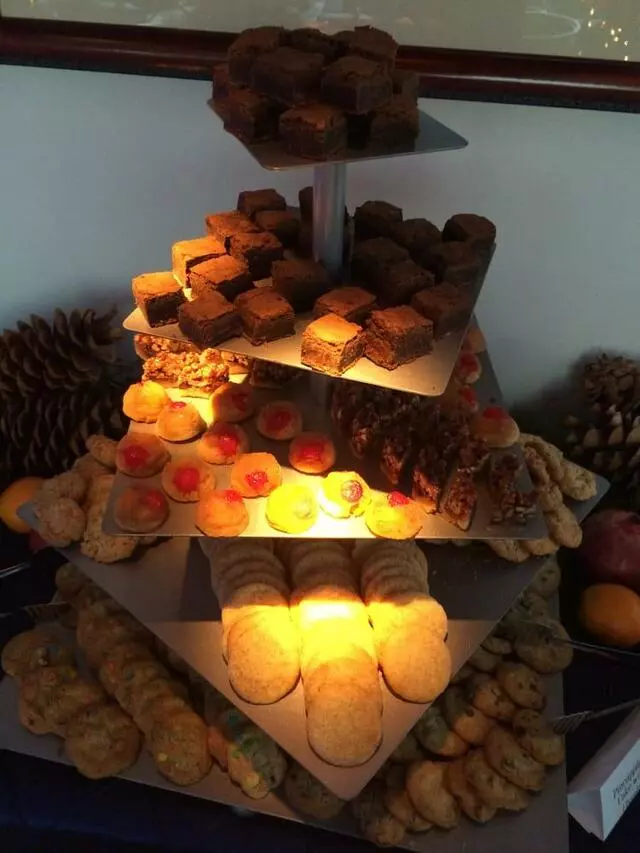 2 Dine 4 Fine Catering