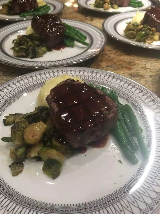 2 Dine 4 Fine Catering