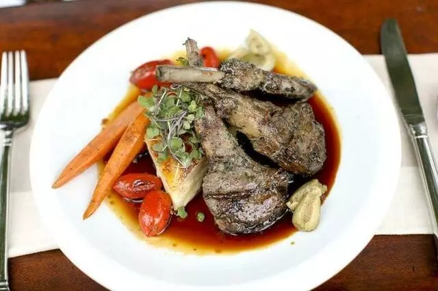 2 Dine 4 Fine Catering