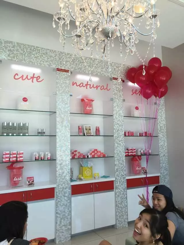 Amazing Lash Studio - Lakeline Market