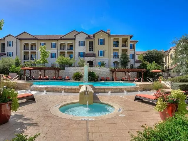 3500 Westlake Apartments
