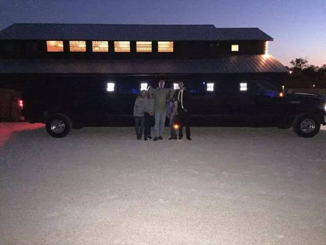 Aurora Lights Limos and Transport