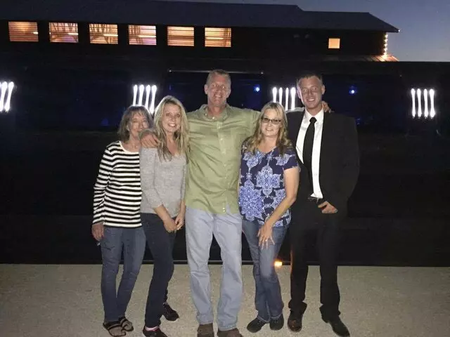 Aurora Lights Limos and Transport