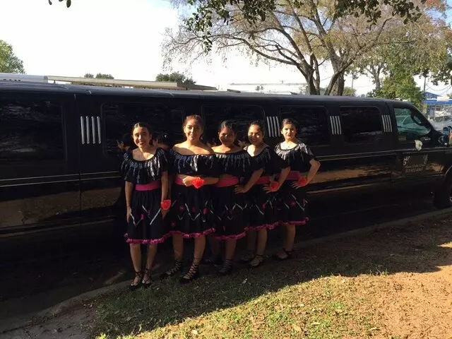 Aurora Lights Limos and Transport