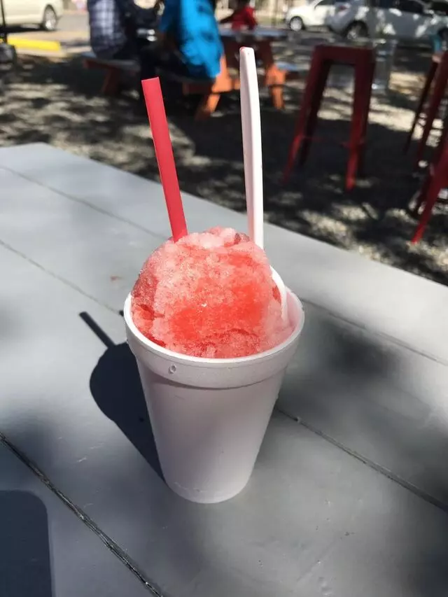 23 Flavors and Snacks