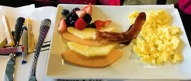 Foxhole Culinary Tavern