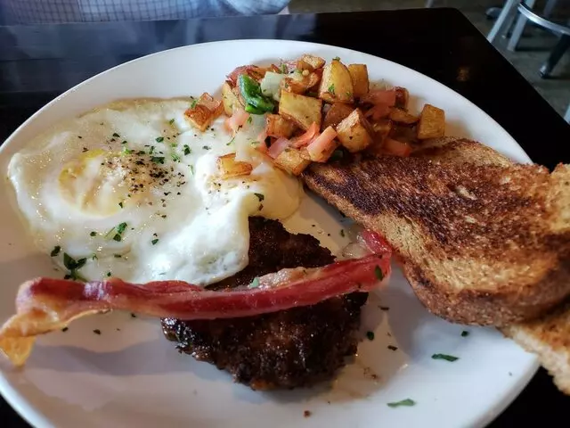 Foxhole Culinary Tavern