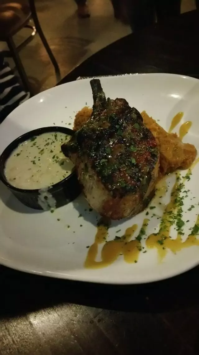 Foxhole Culinary Tavern
