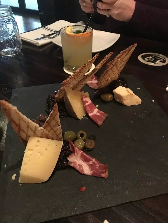 Foxhole Culinary Tavern