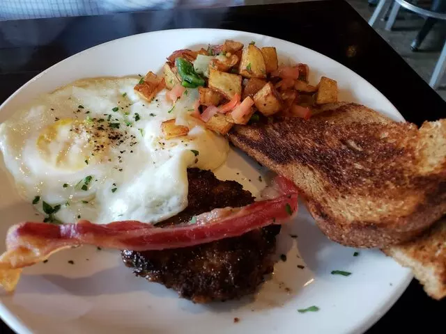 Foxhole Culinary Tavern