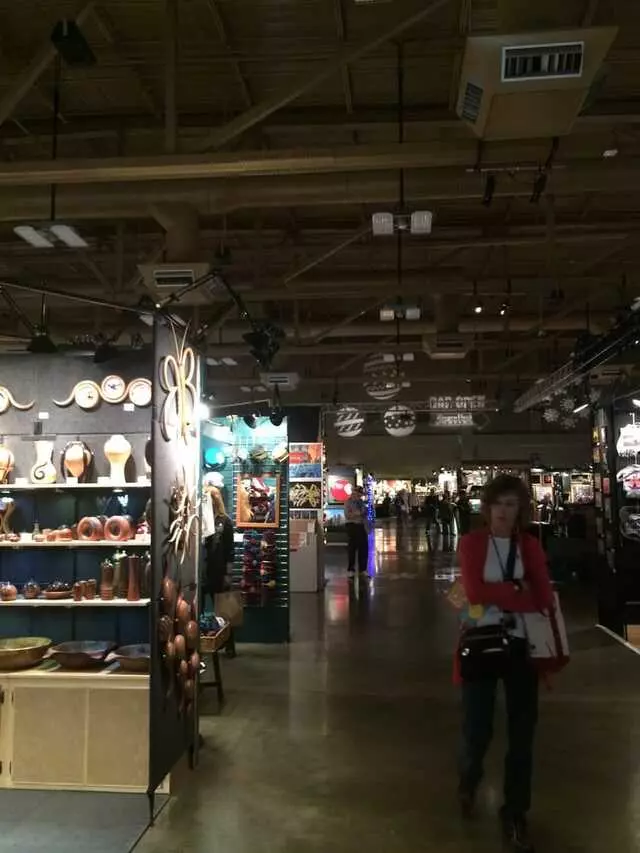 Armadillo Christmas Bazaar