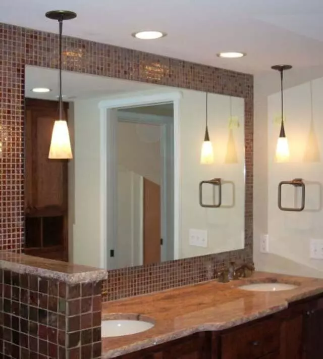 Accent Glass & Door