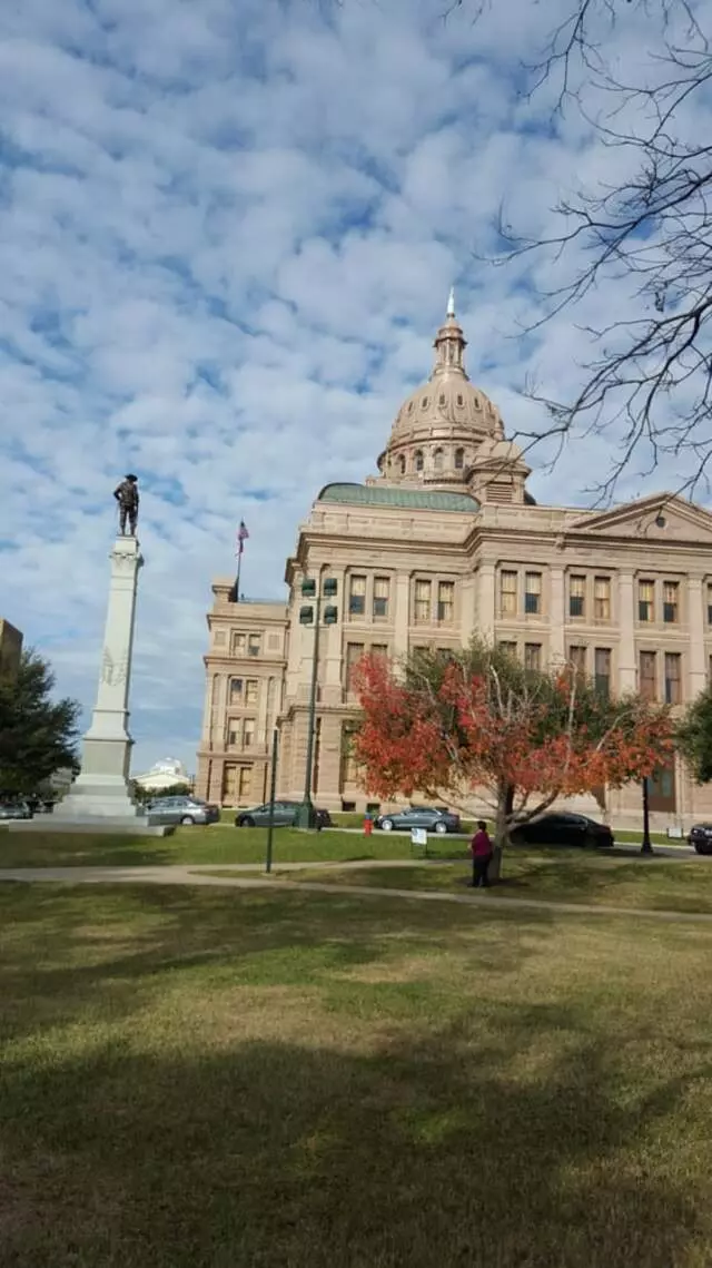 Austin Detours