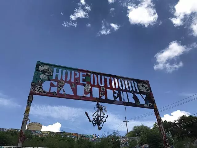 Austin Detours