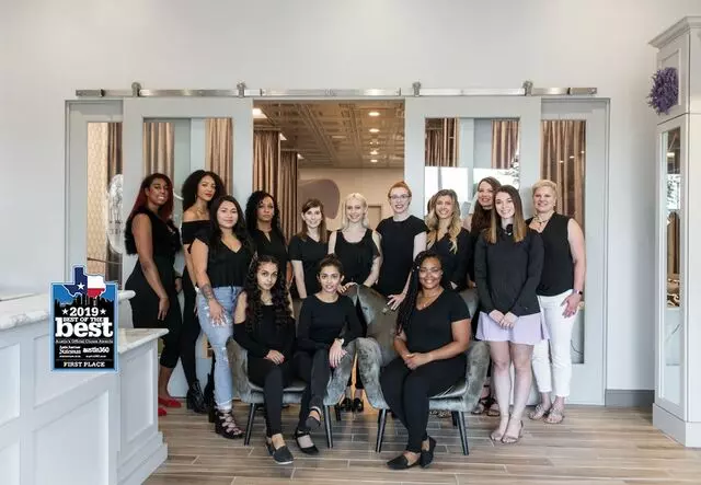 The Lash Lounge - Mueller