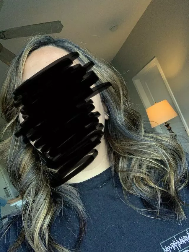 Hue Mane Salon