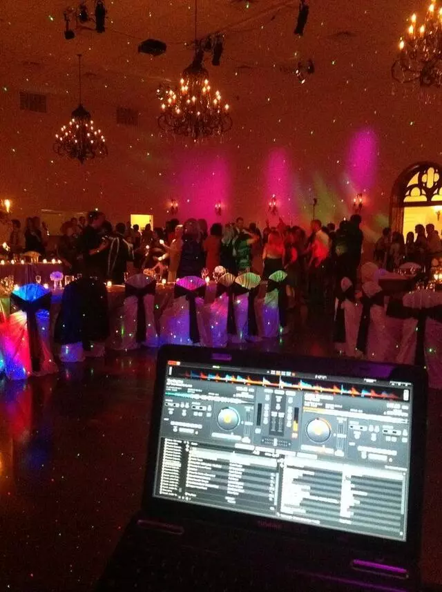 Austin Texas Wedding Djs