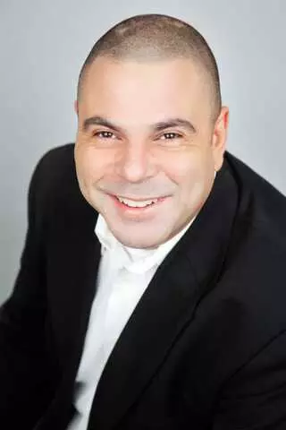 Alfredo Bernal - The Connexus Team at Reilly Realtos