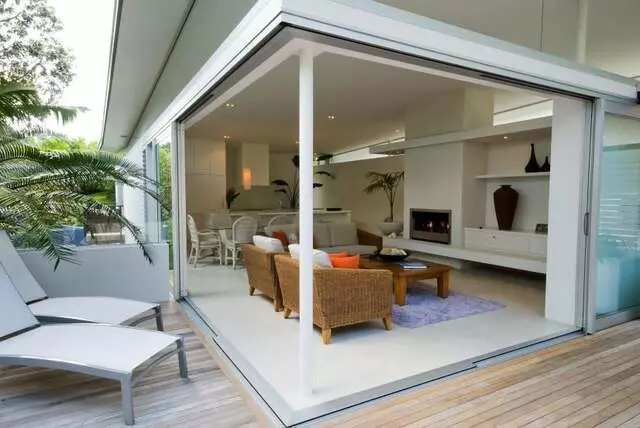 512 Exteriors