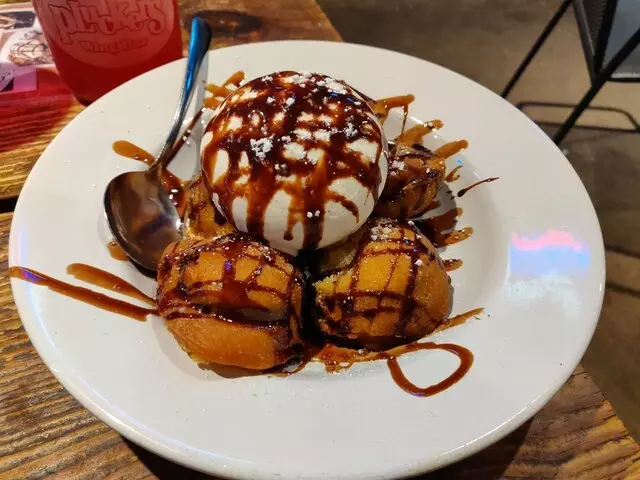 Pluckers Wing Bar - Rio Grande