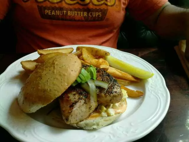 1886 Cafe & Bakery