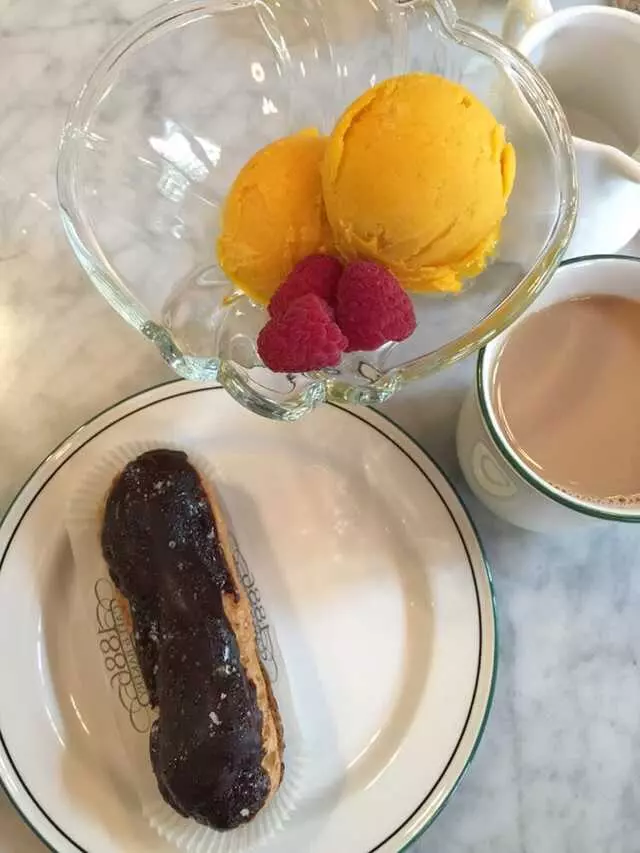 1886 Cafe & Bakery
