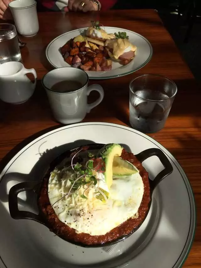 1886 Cafe & Bakery