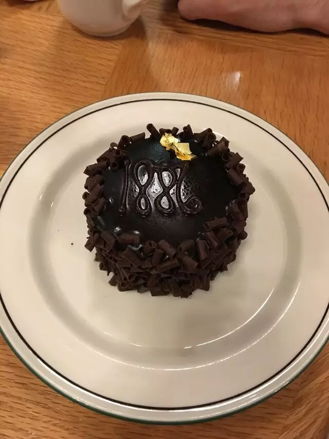 1886 Cafe & Bakery