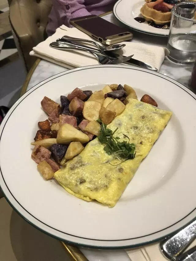 1886 Cafe & Bakery