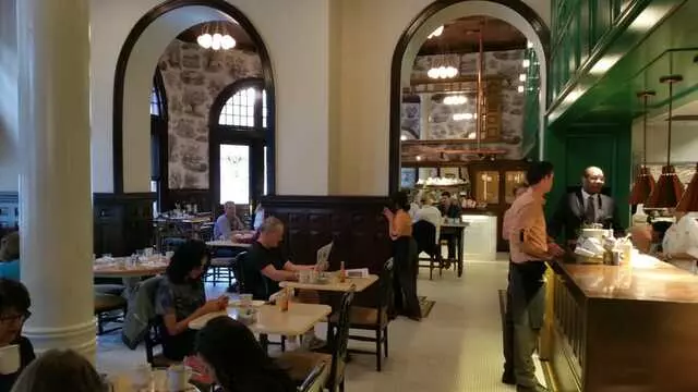 1886 Cafe & Bakery