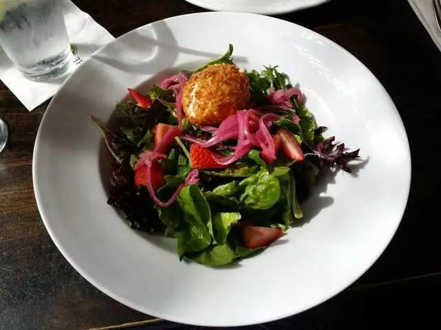 1886 Cafe & Bakery