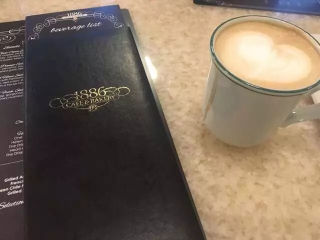 1886 Cafe & Bakery