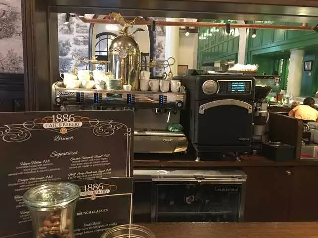 1886 Cafe & Bakery