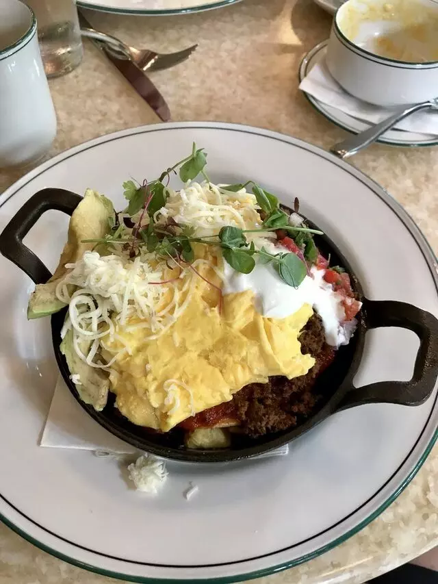 1886 Cafe & Bakery
