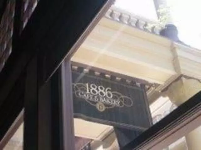 1886 Cafe & Bakery