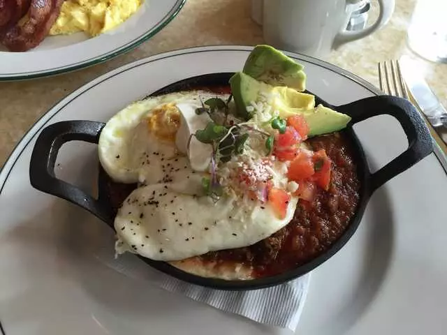 1886 Cafe & Bakery