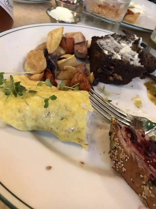 1886 Cafe & Bakery