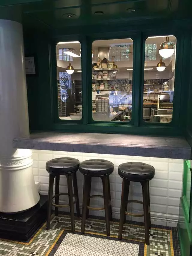 1886 Cafe & Bakery