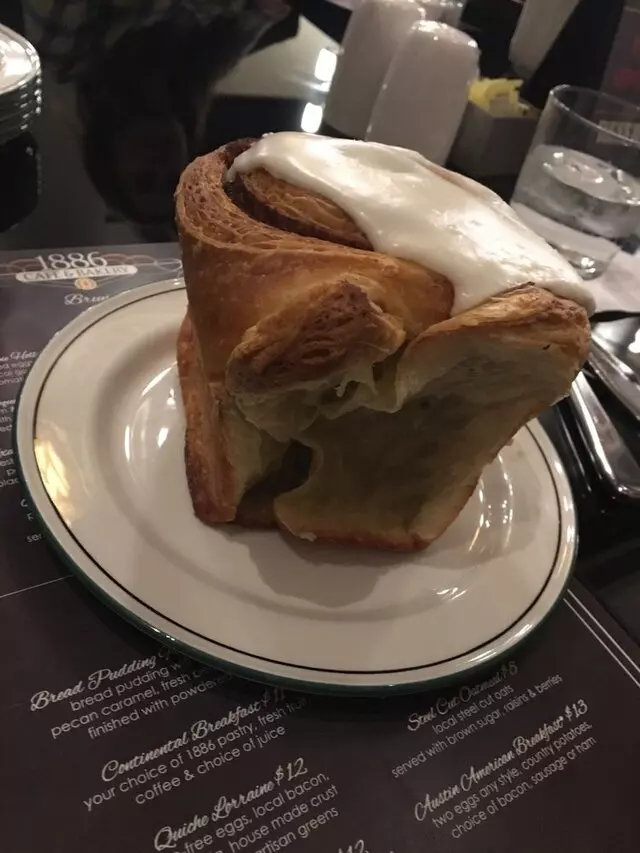 1886 Cafe & Bakery