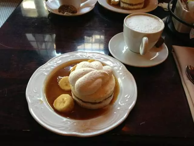 1886 Cafe & Bakery